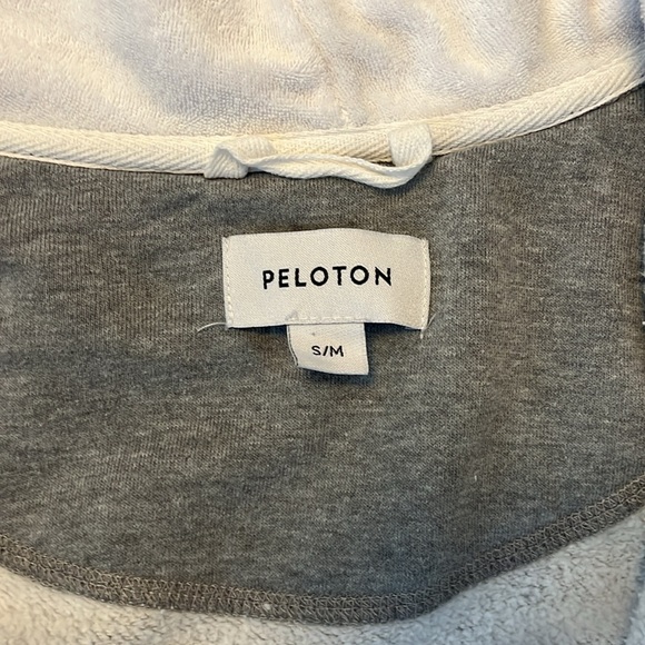 Peloton X Kassatex Grey Limited Edition Hooded Robe S/M - Picture 3 of 8